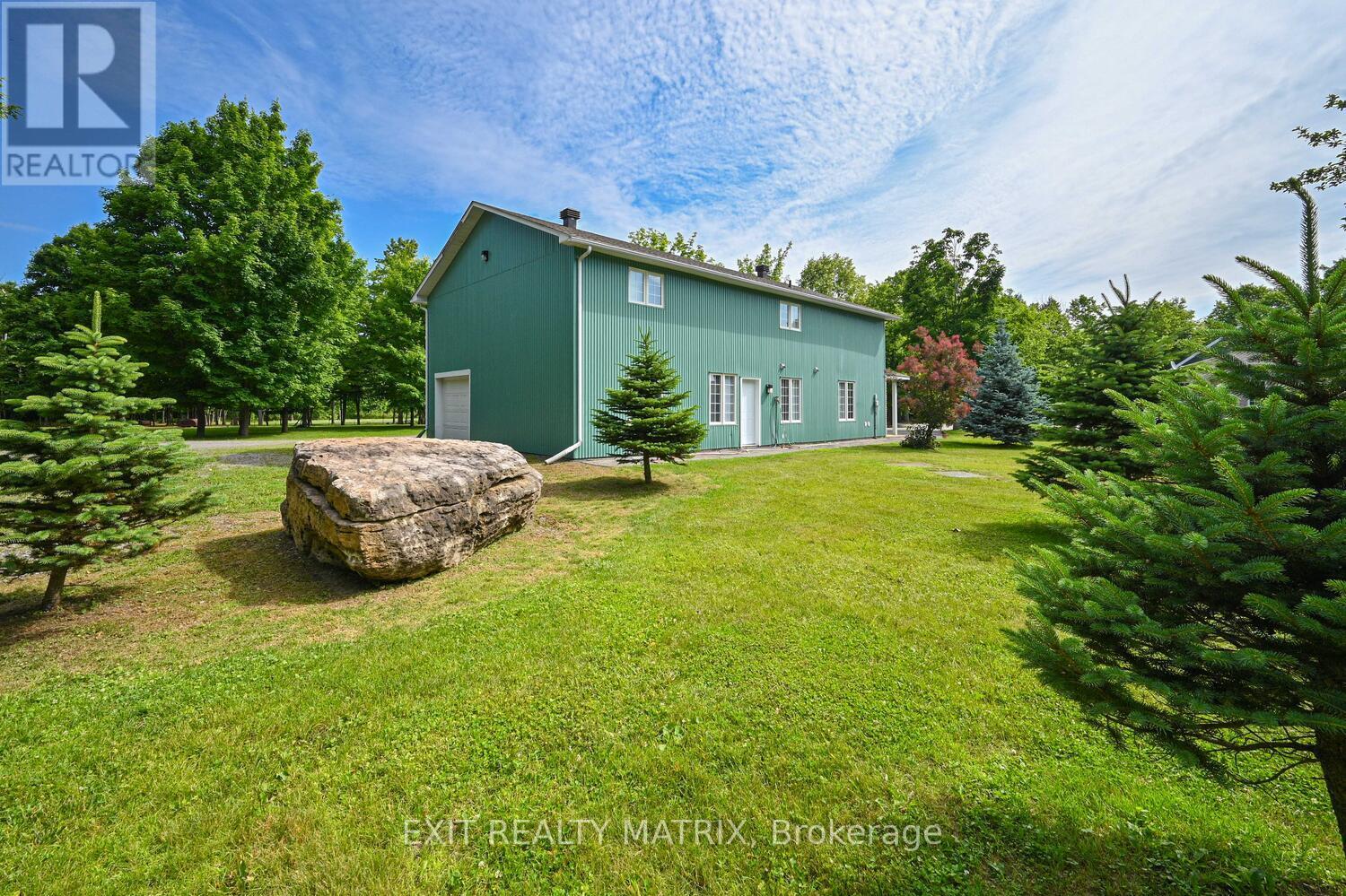 2573 Mitchell Street Property Photo 37