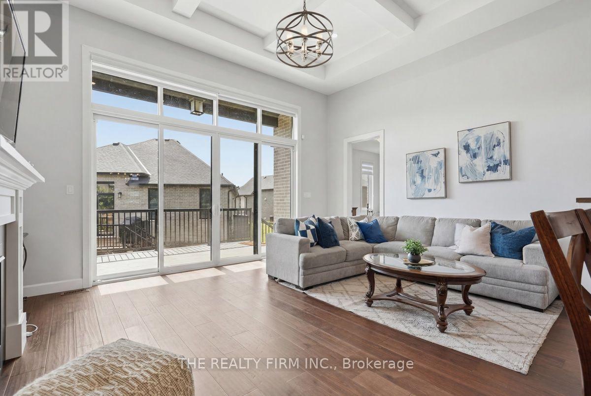 1 - 6990 Clayton Walk Property Photo 17