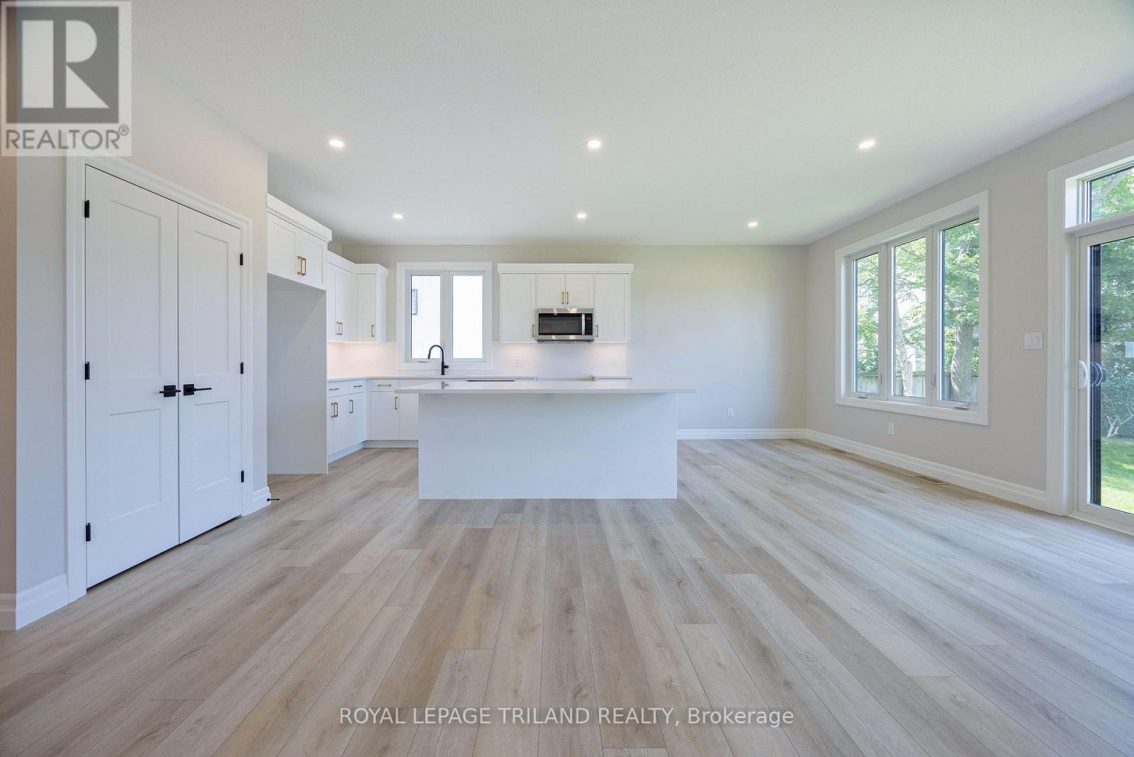 189 Catherine Street Property Photo 10