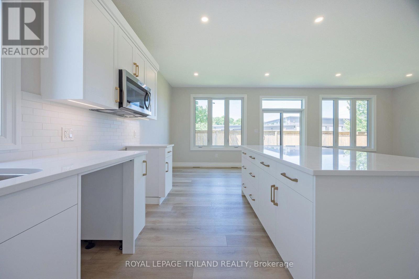 189 Catherine Street Property Photo 13