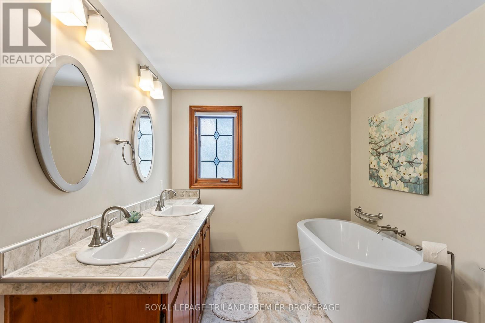 9936 Ontario Street Property Photo 30