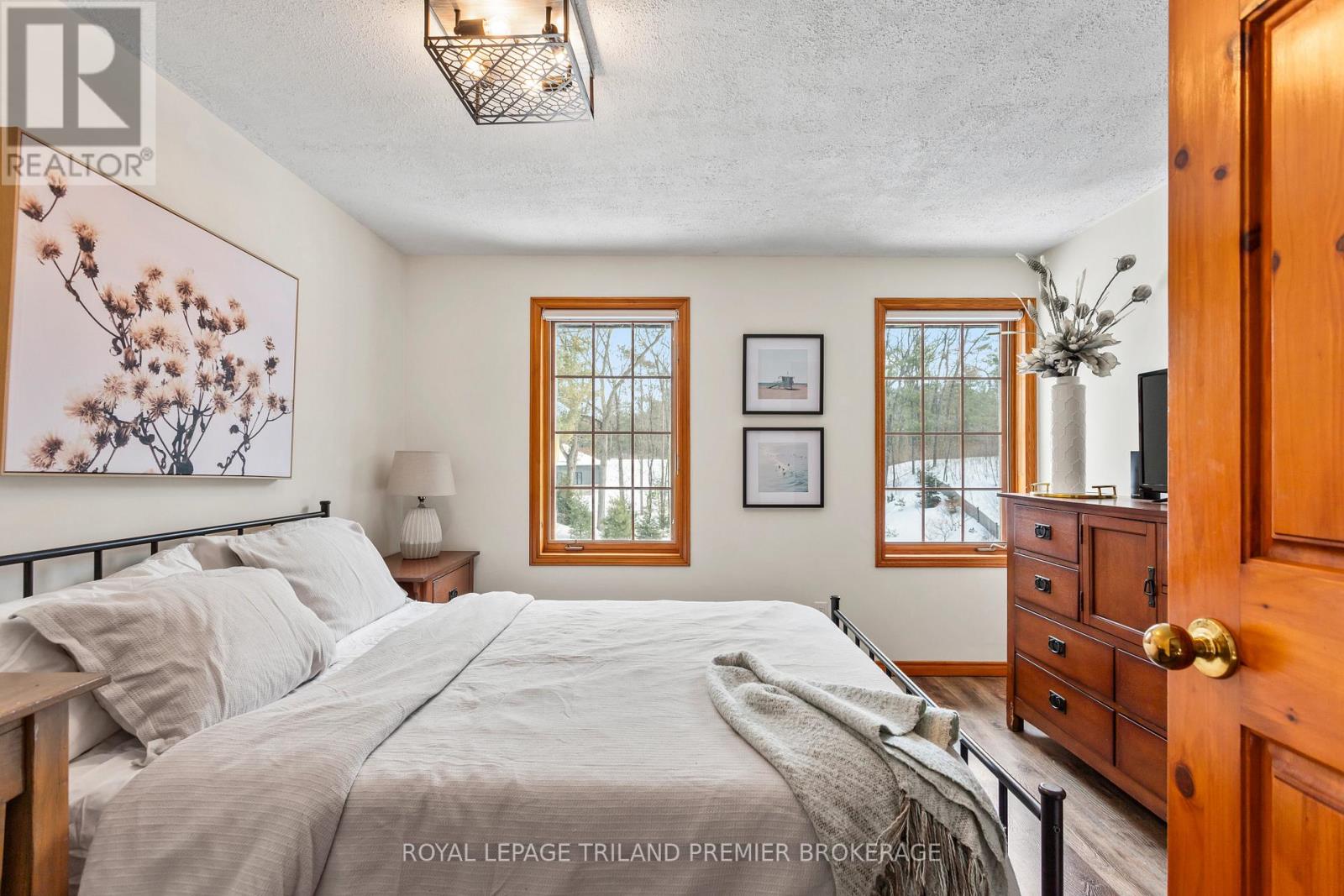 9936 Ontario Street Property Photo 35