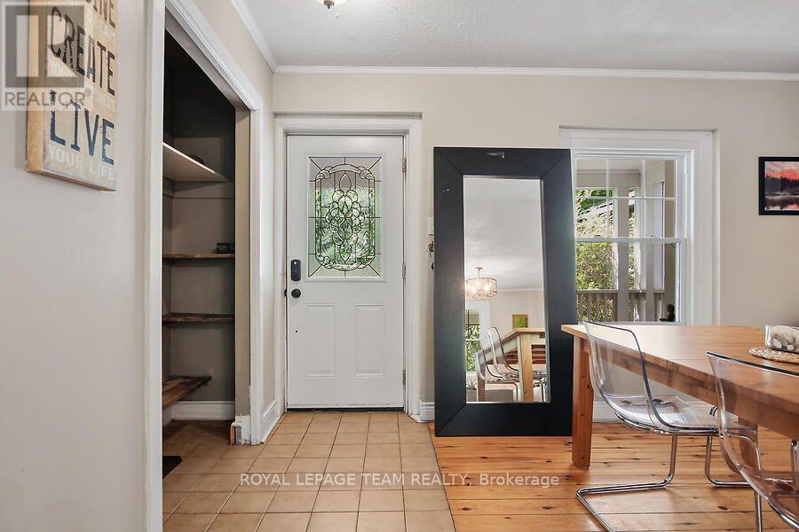 3636 Forestview Lane Property Photo 6