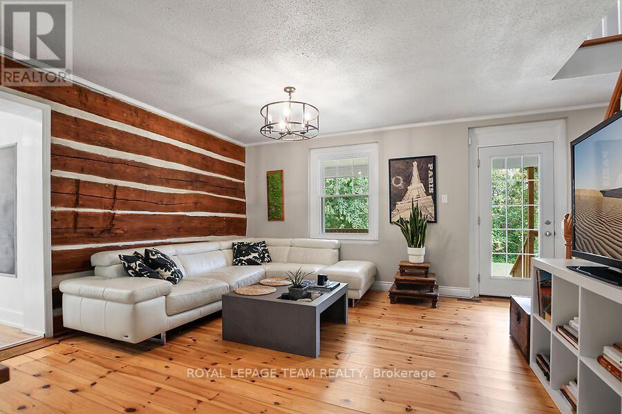 3636 Forestview Lane Property Photo 10