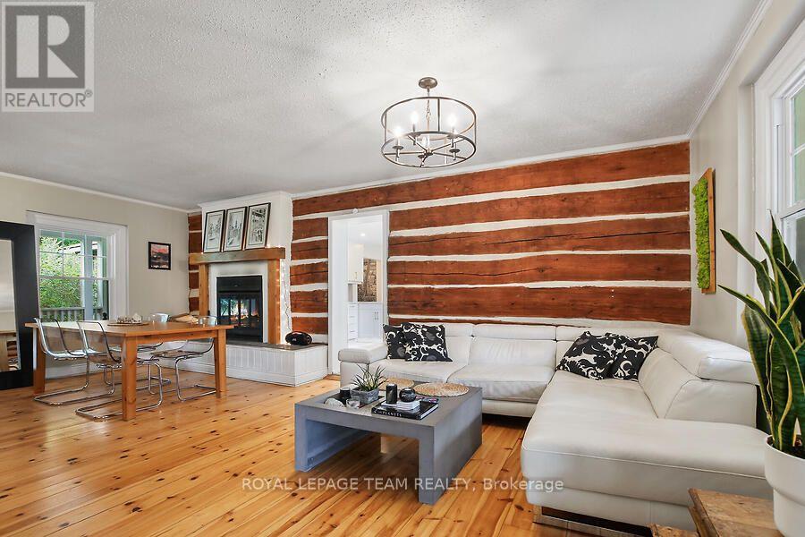 3636 Forestview Lane Property Photo 11