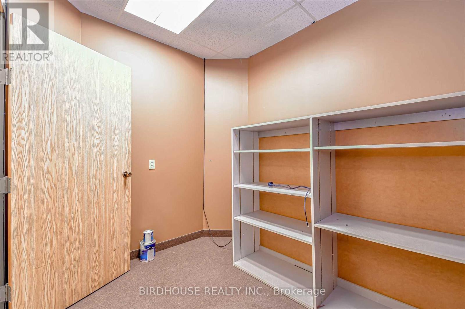 217 - 189 Kent Street W Property Photo 7