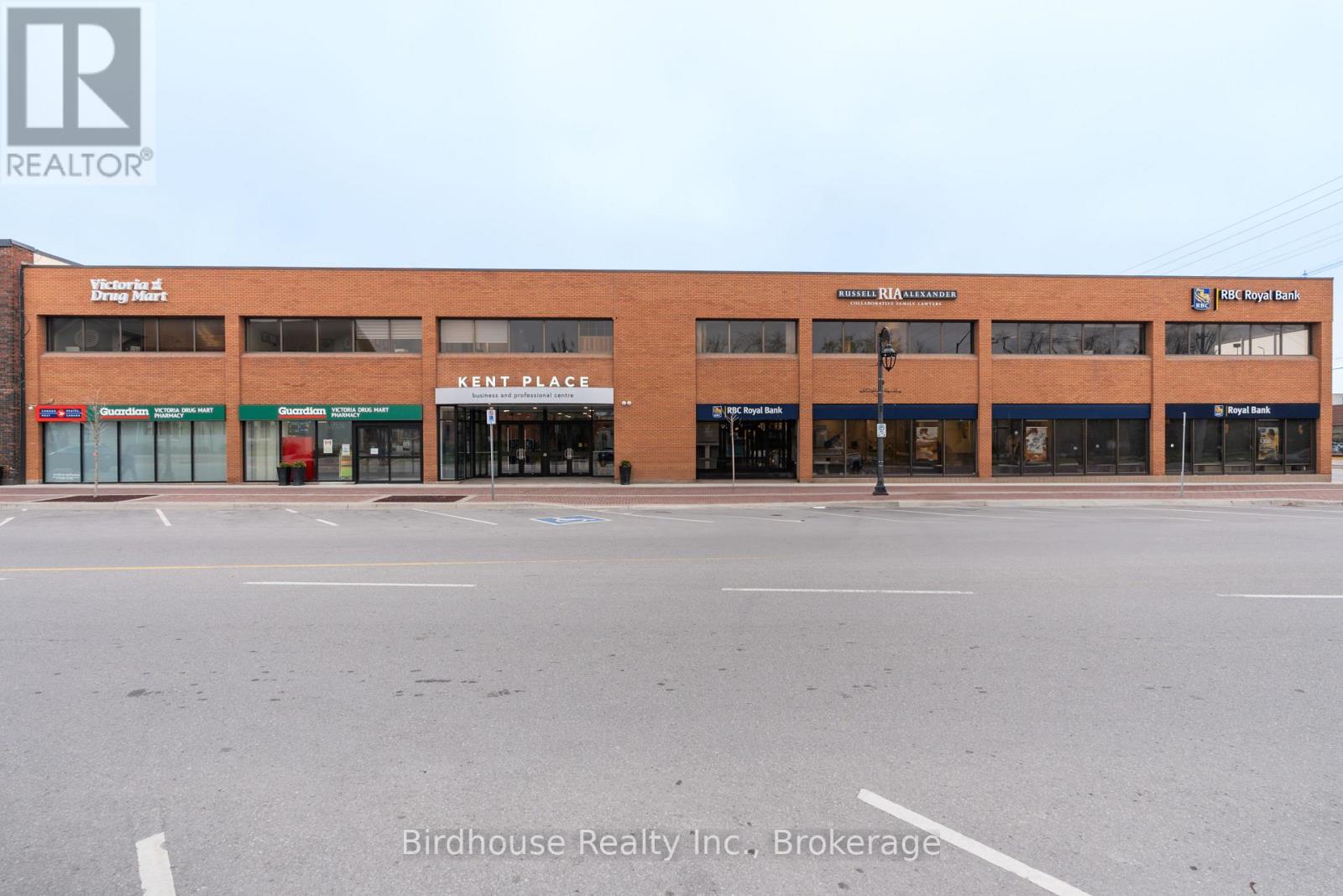 217 - 189 Kent Street W Property Photo 18