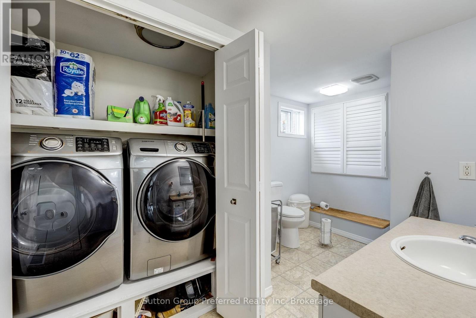 685744 Main Street Property Photo 9