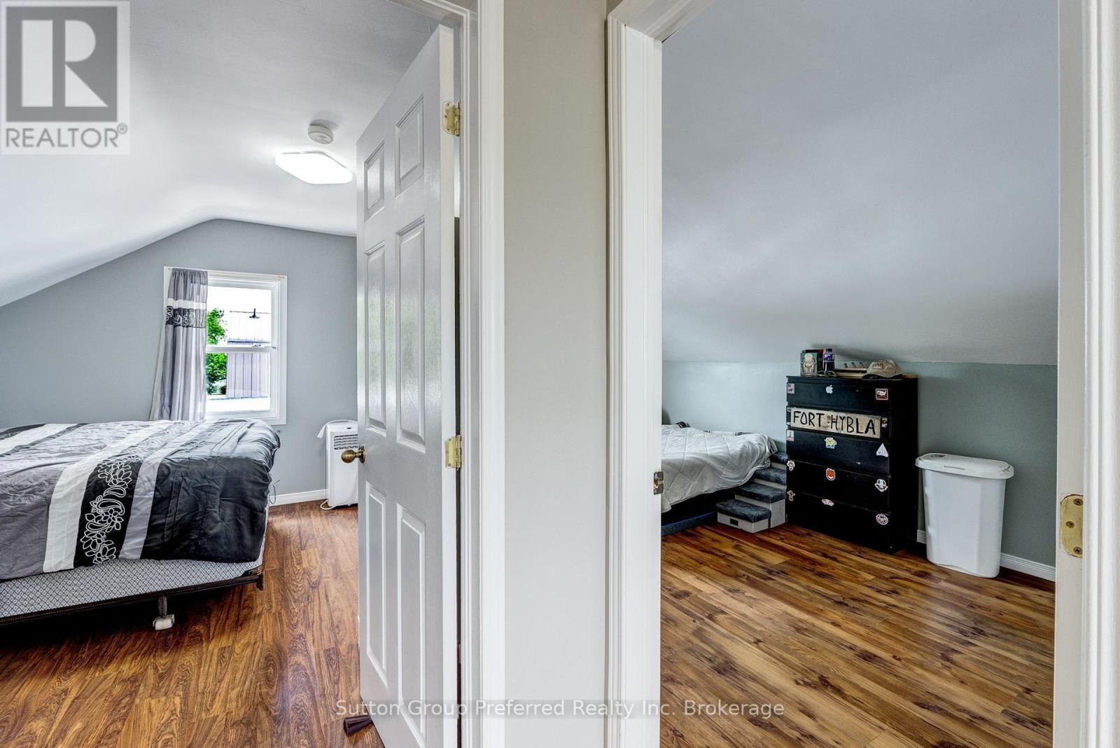 685744 Main Street Property Photo 24