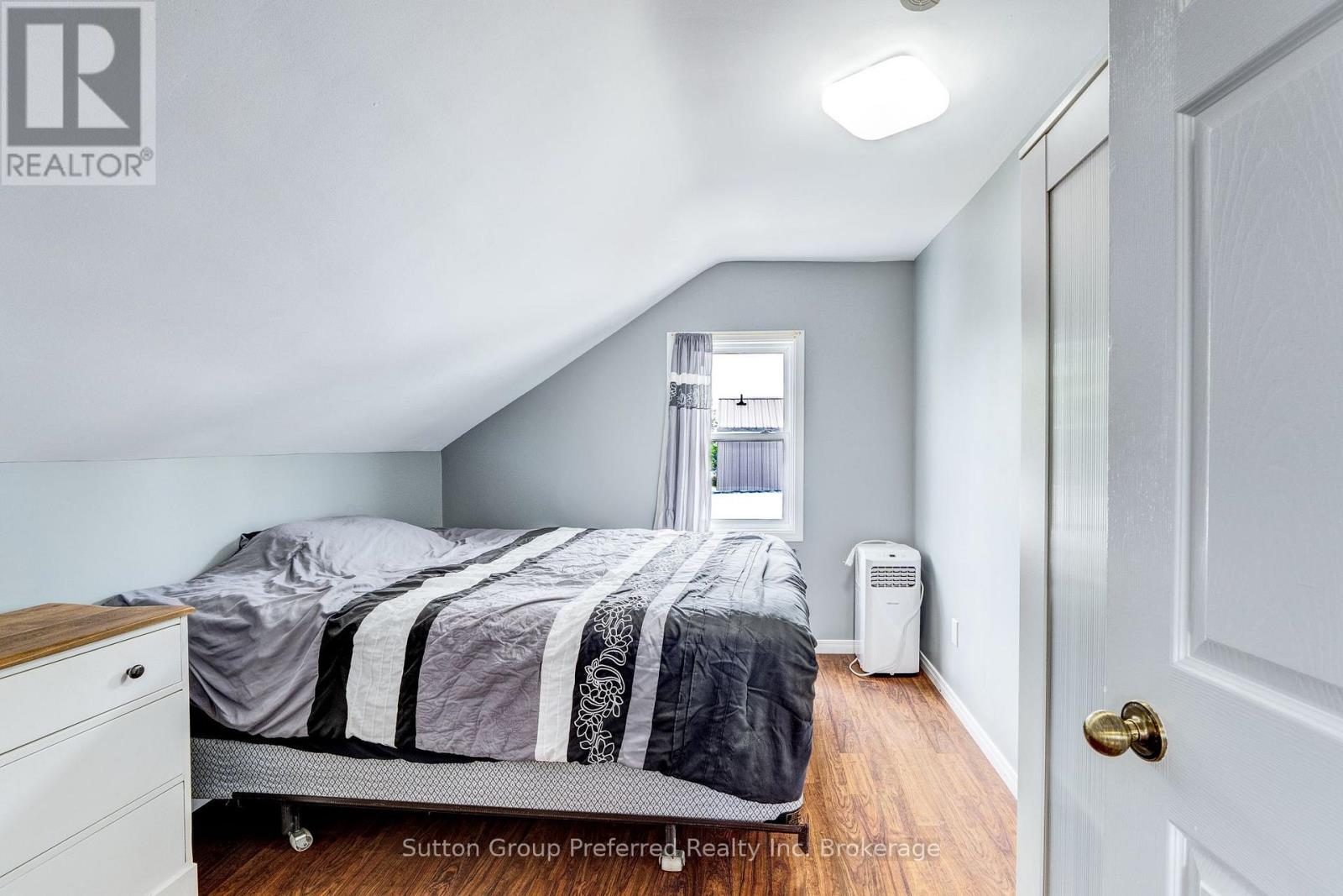 685744 Main Street Property Photo 26
