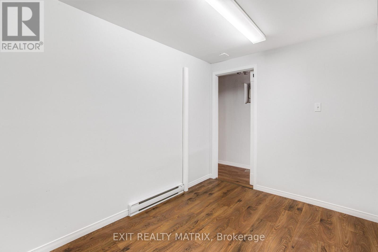 1053b King Street Property Photo 10