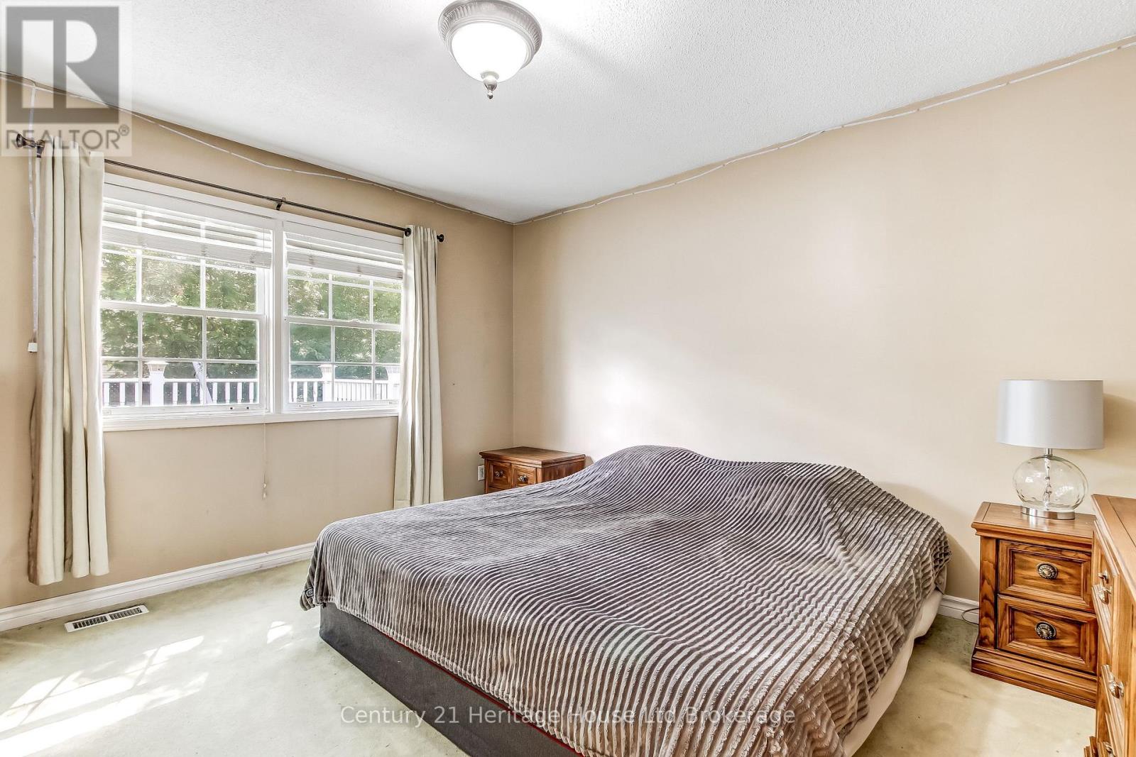 84 Anderson Street Property Photo 10