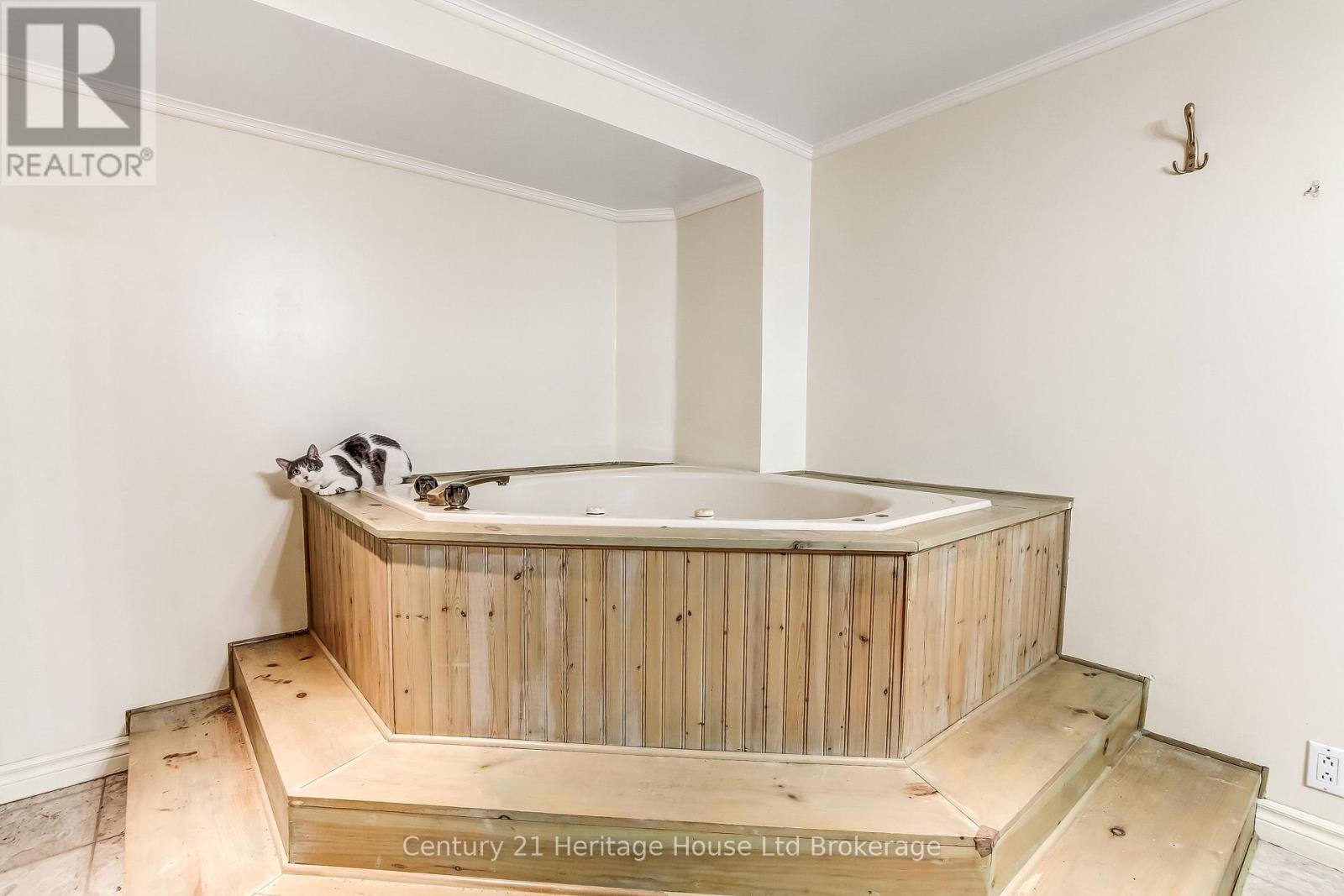 84 Anderson Street Property Photo 17