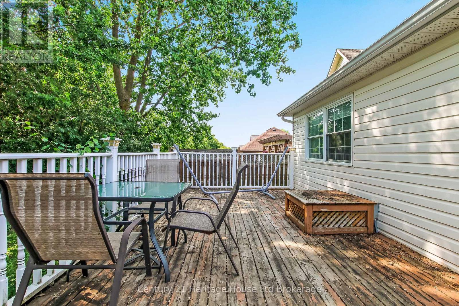 84 Anderson Street Property Photo 18