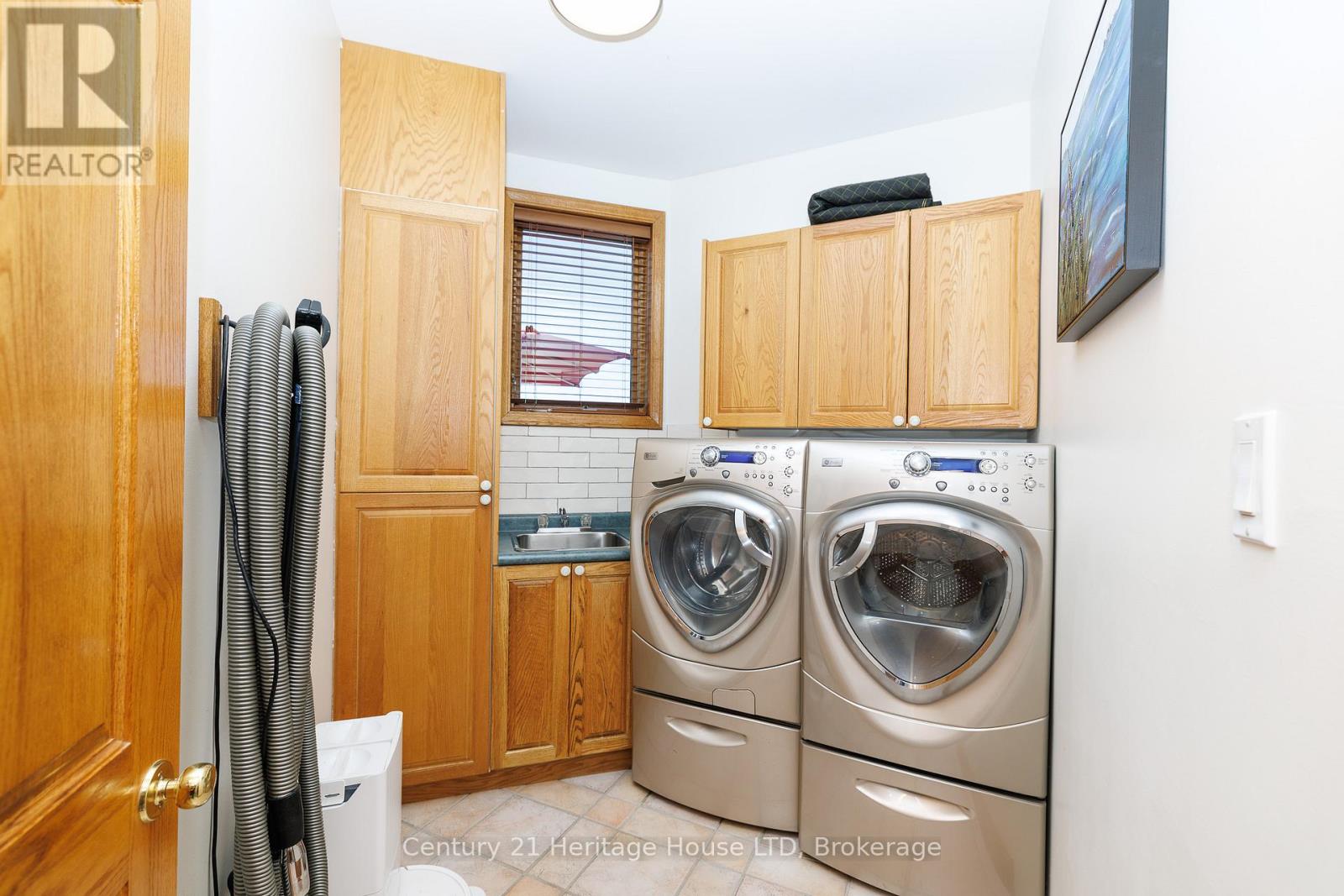 6 Jacob's Landing Property Photo 17