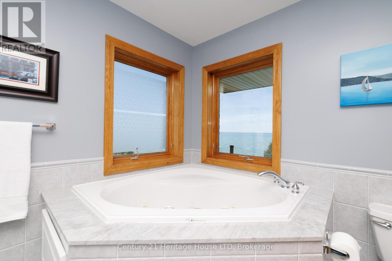6 Jacob's Landing Property Photo 22