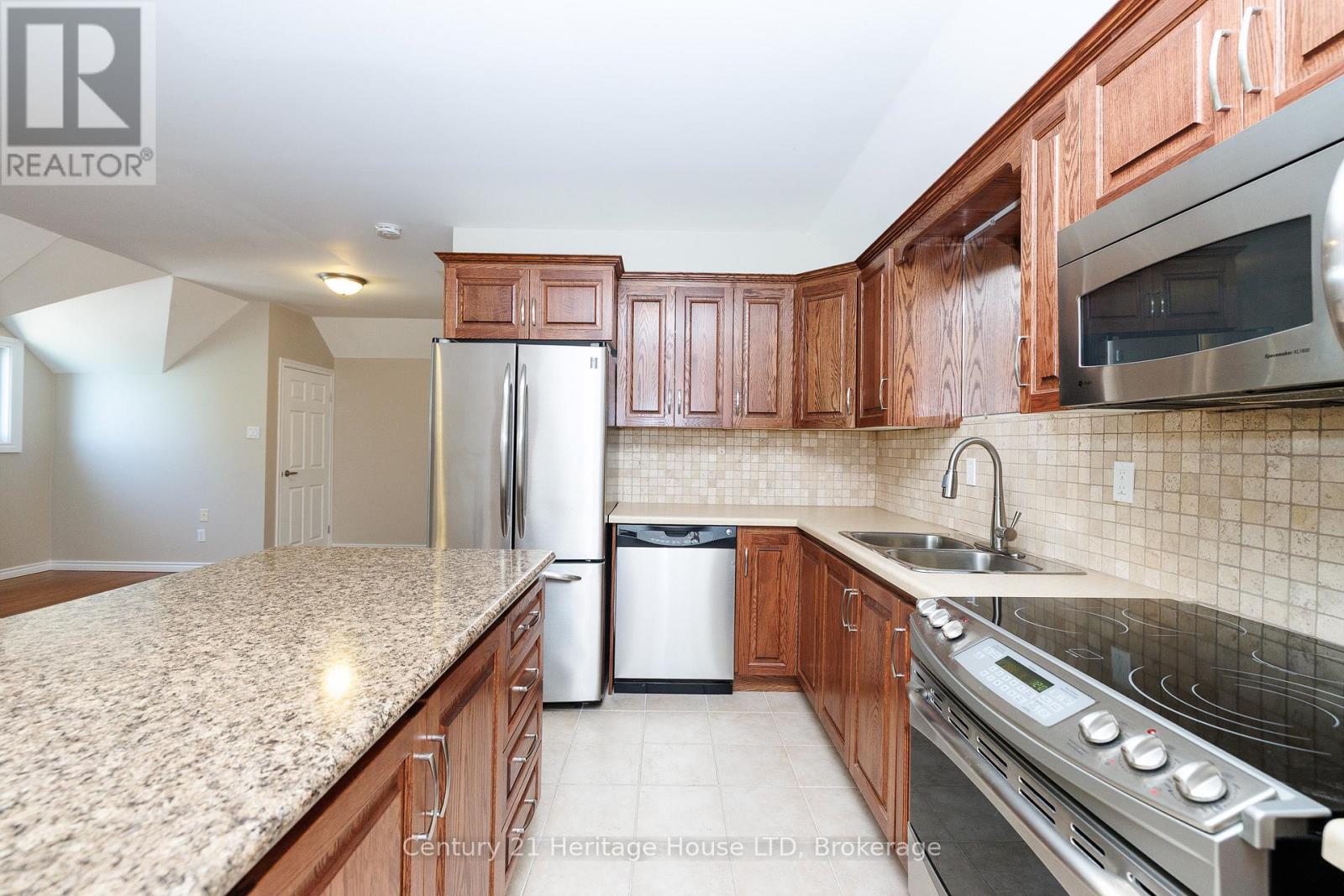 6 Jacob's Landing Property Photo 35