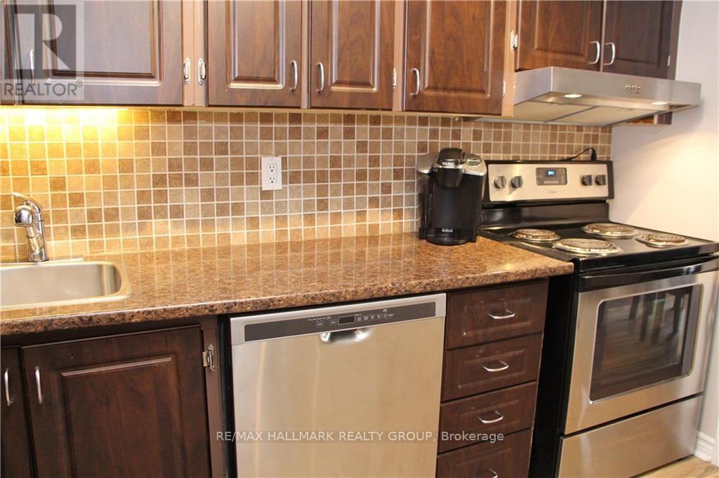 4 - 14 Sweetbriar Circle Property Photo 9