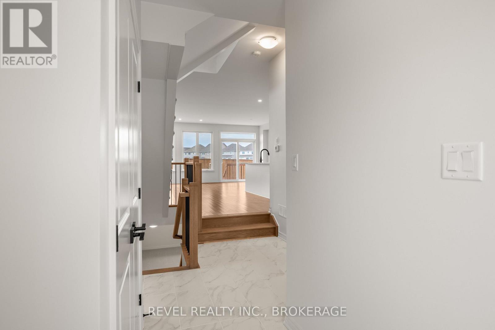 1075 Barrow Avenue Property Photo 3