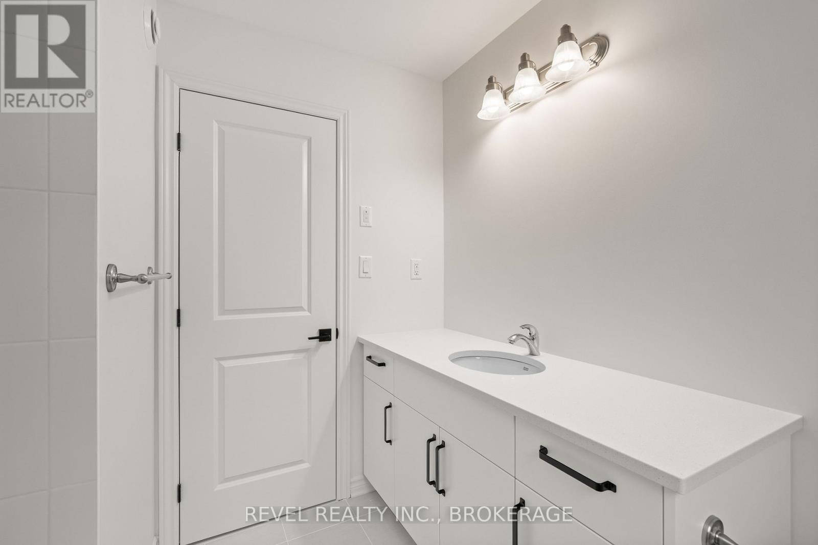 1075 Barrow Avenue Property Photo 26