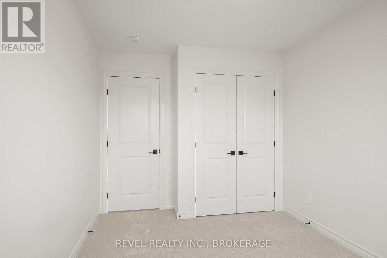1075 Barrow Avenue Property Photo 30