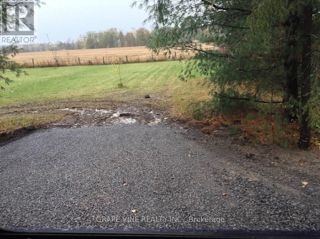 435 Maclarens Side Road Property Photo 1
