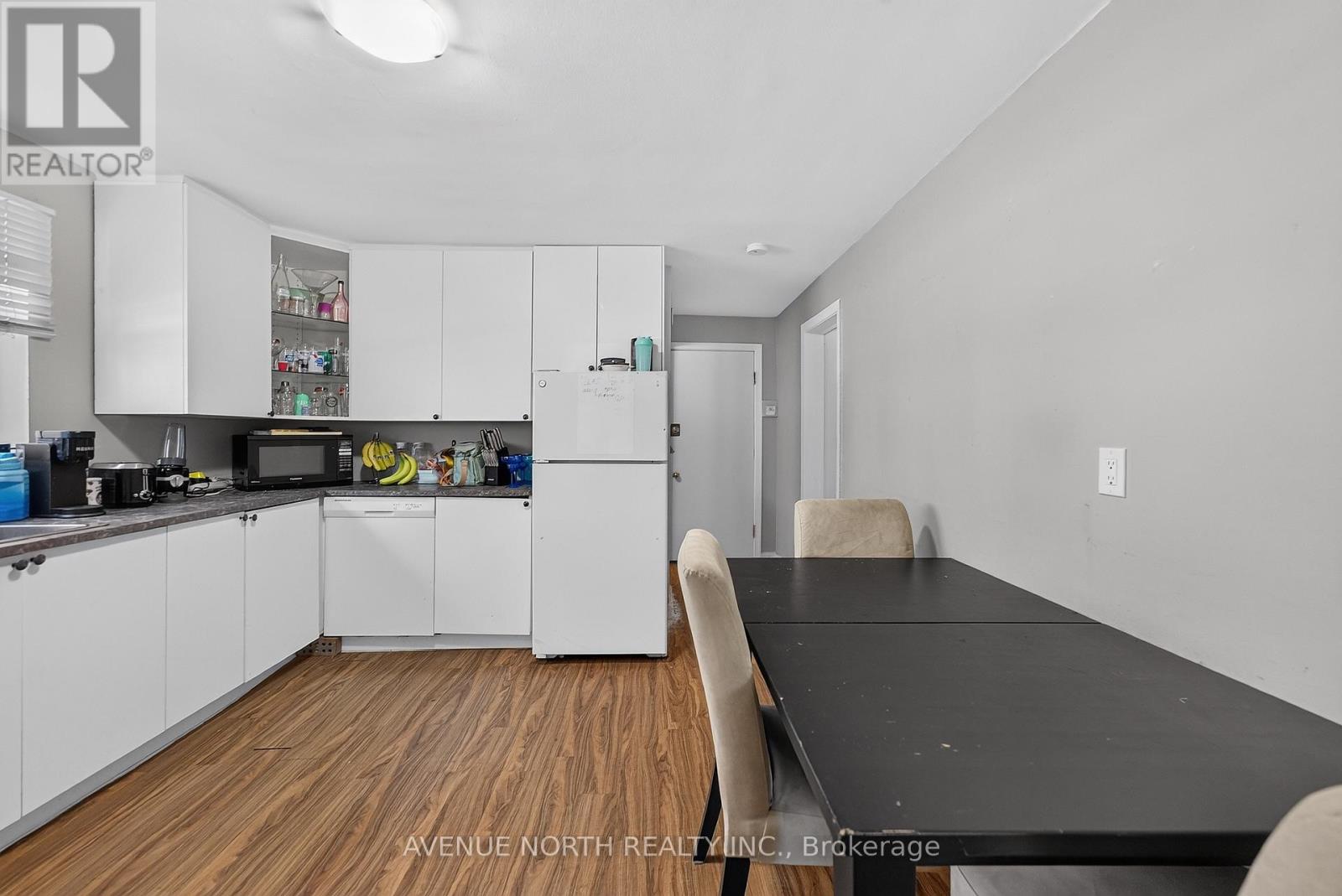 734 De L'eglise Street Property Photo 33