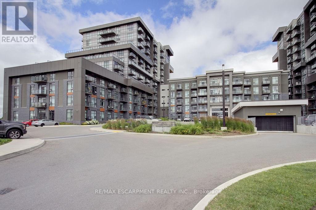 110 - 450 DUNDAS STREET E Property Photo 1