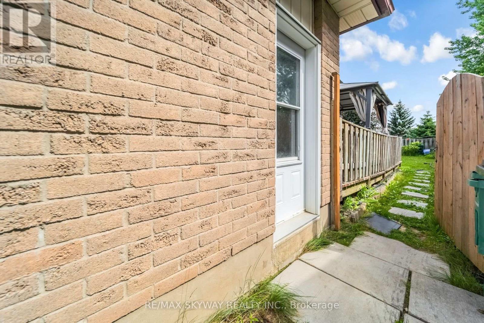 42 Newbury Drive Property Photo 42