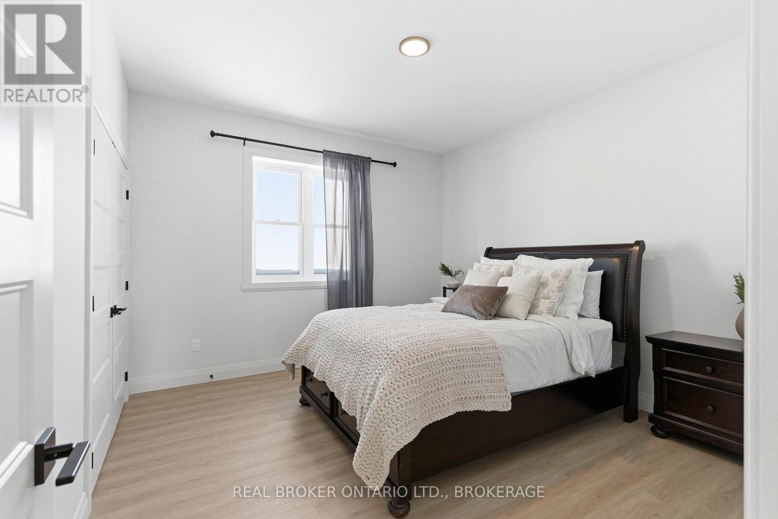 16119 Eamer Road Property Photo 22