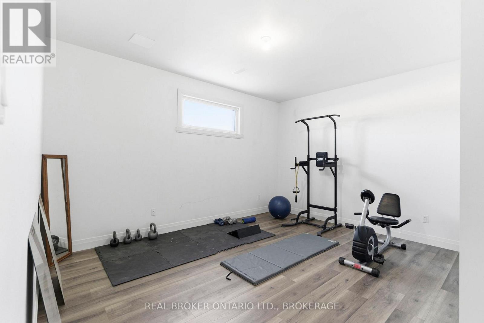 16119 Eamer Road Property Photo 28