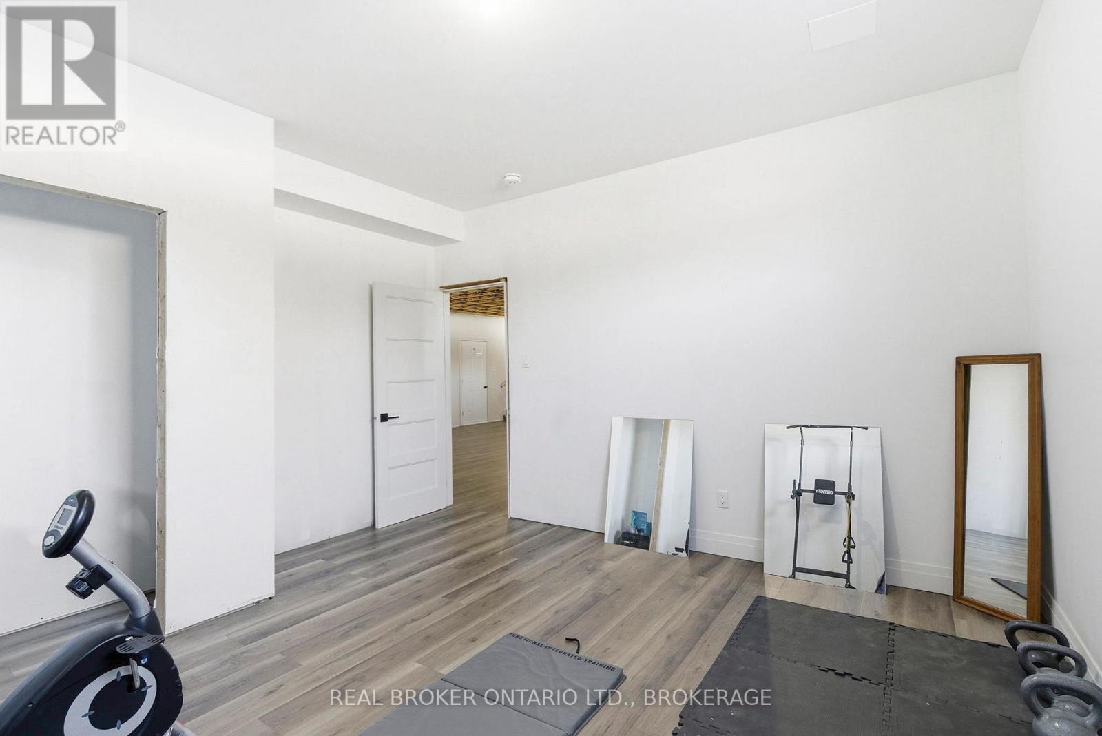 16119 Eamer Road Property Photo 29