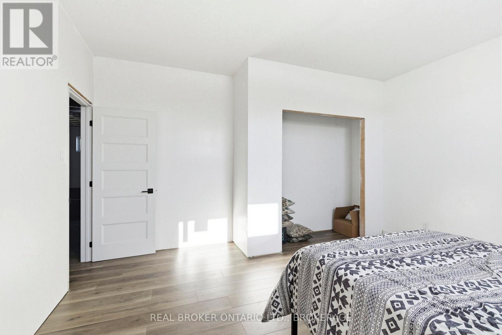 16119 Eamer Road Property Photo 31