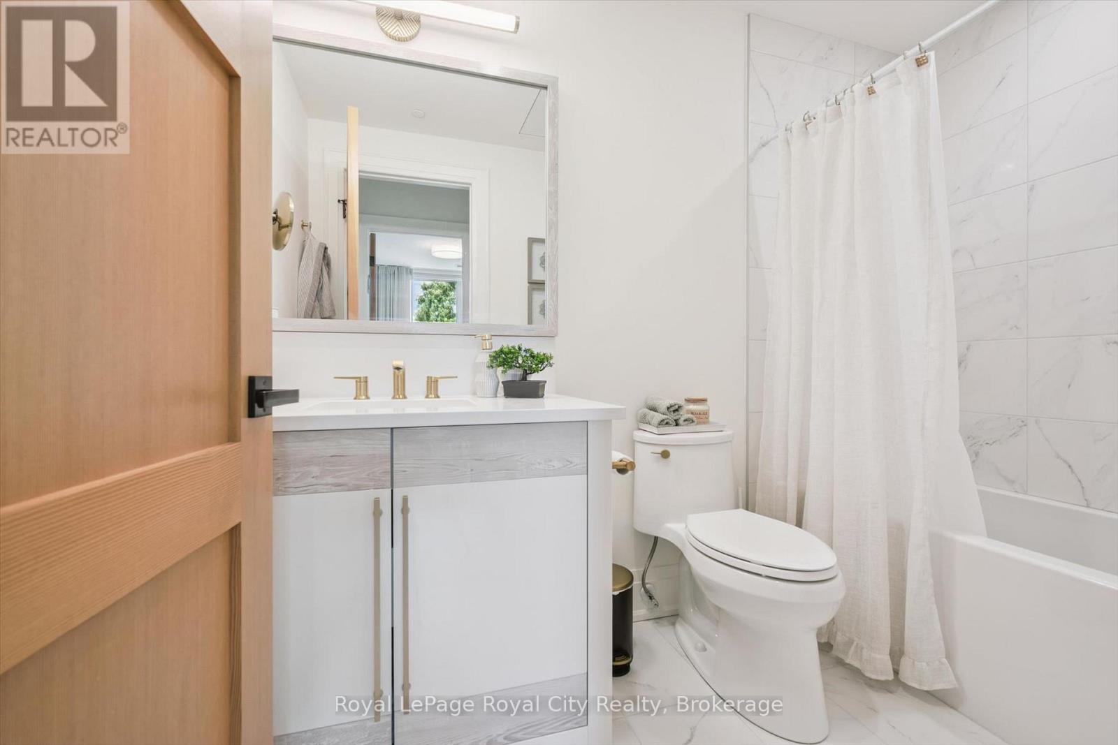 314 - 6523 Wellington Road 7 Road Property Photo 18