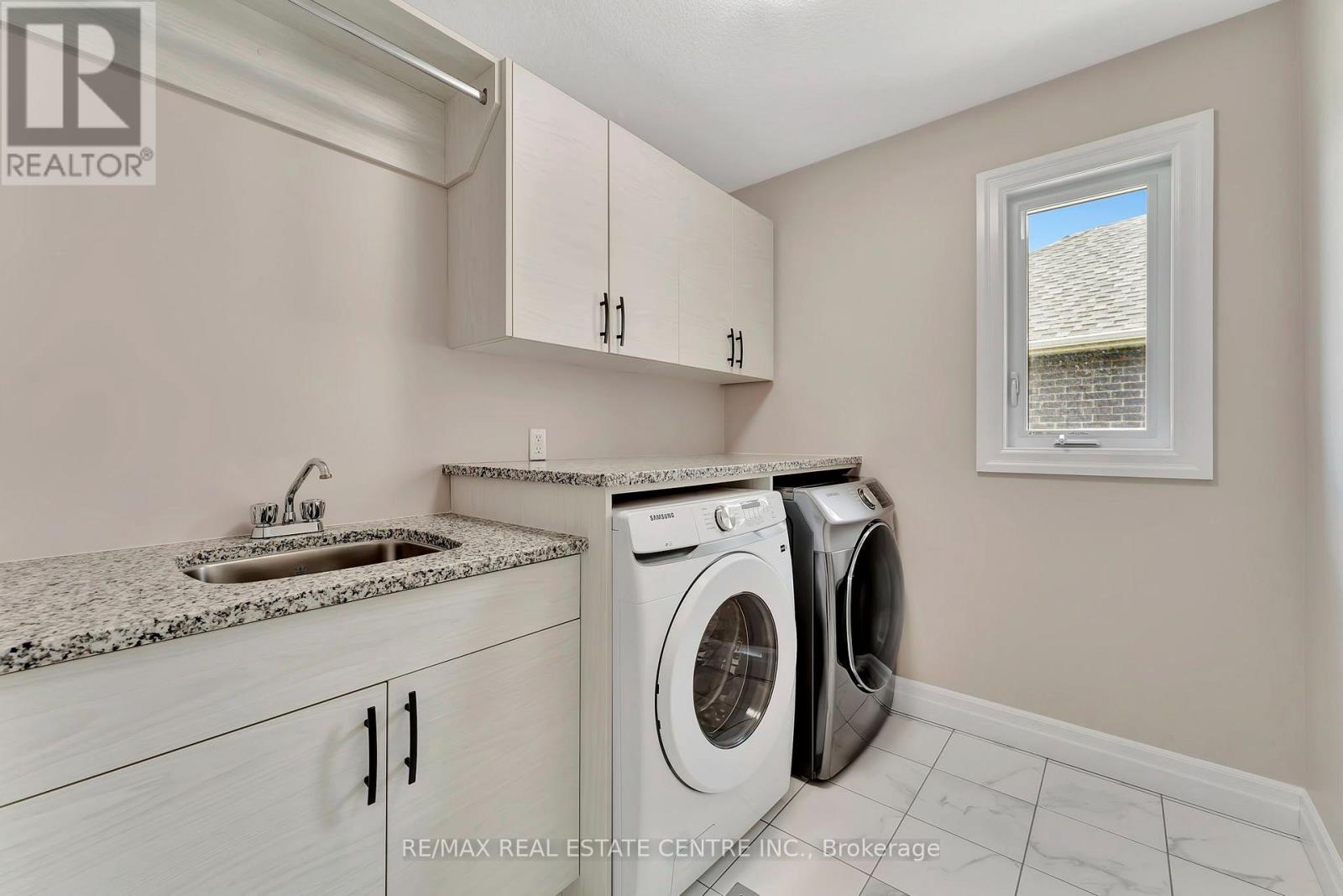 6 - 32 Faith Street Property Photo 29