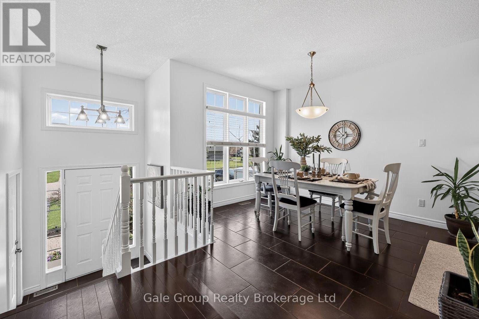 89 Woodvale Drive Property Photo 6