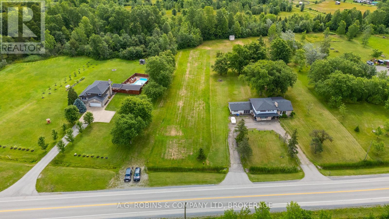 138 Moyer Road Property Photo 1