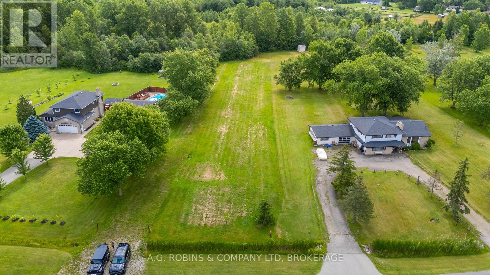 138 Moyer Road Property Photo 2