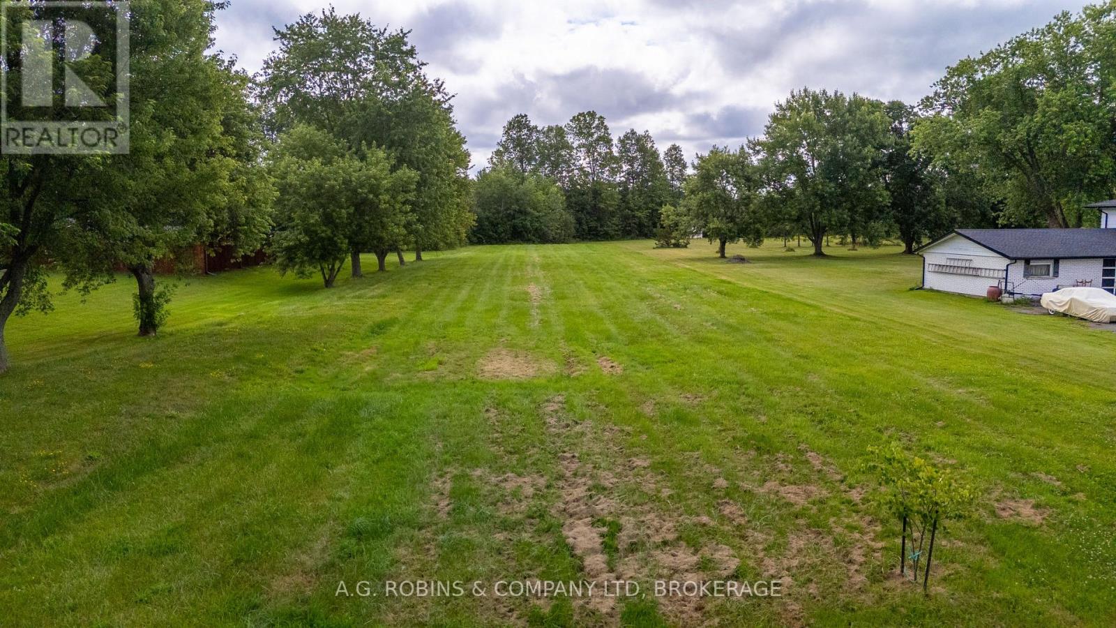 138 Moyer Road Property Photo 6