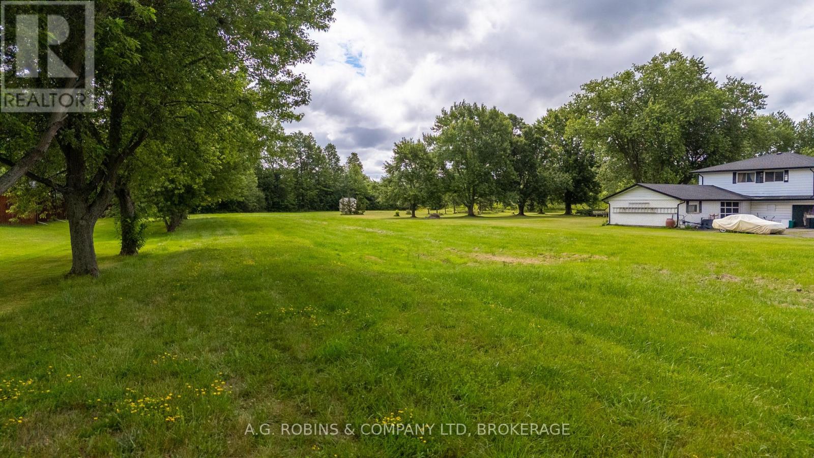 138 Moyer Road Property Photo 7