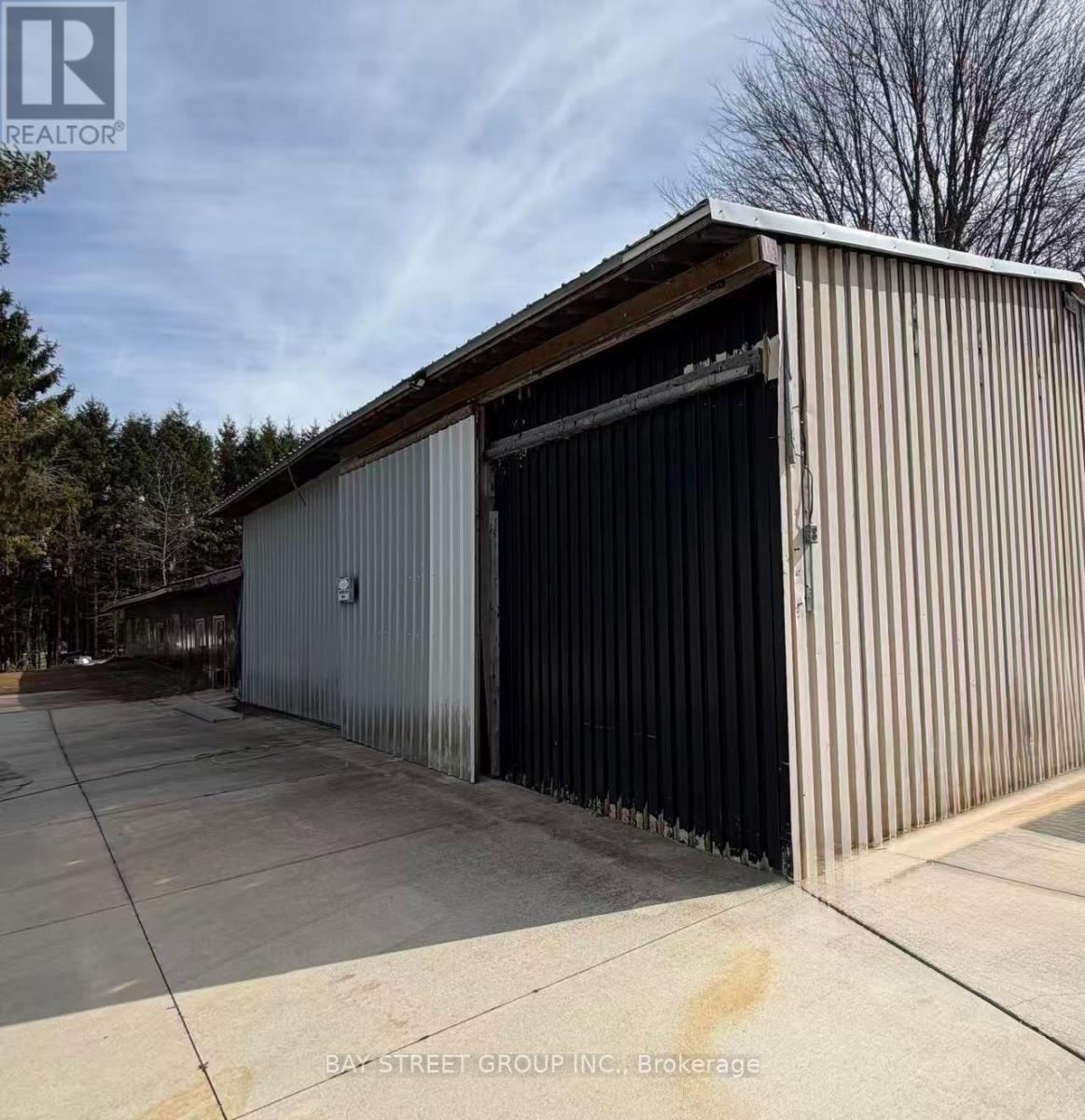 20301 Cherry Hill Road Centre Property Photo 2