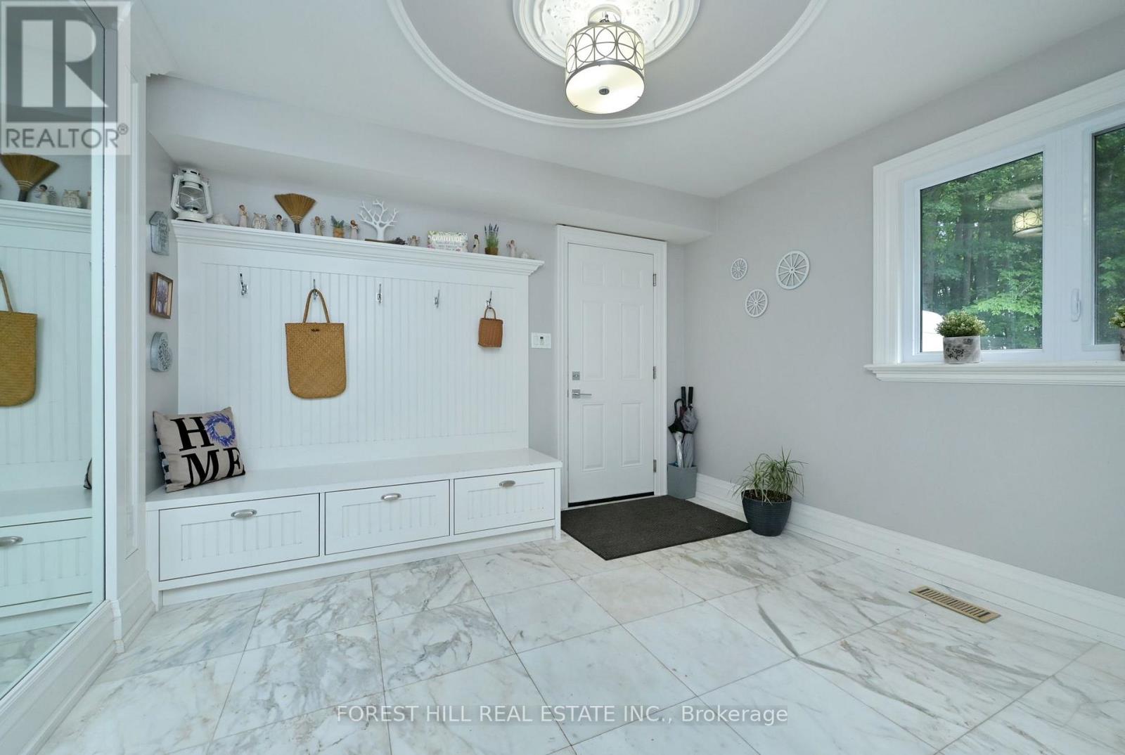 347094 Mono Centre Road Property Photo 7