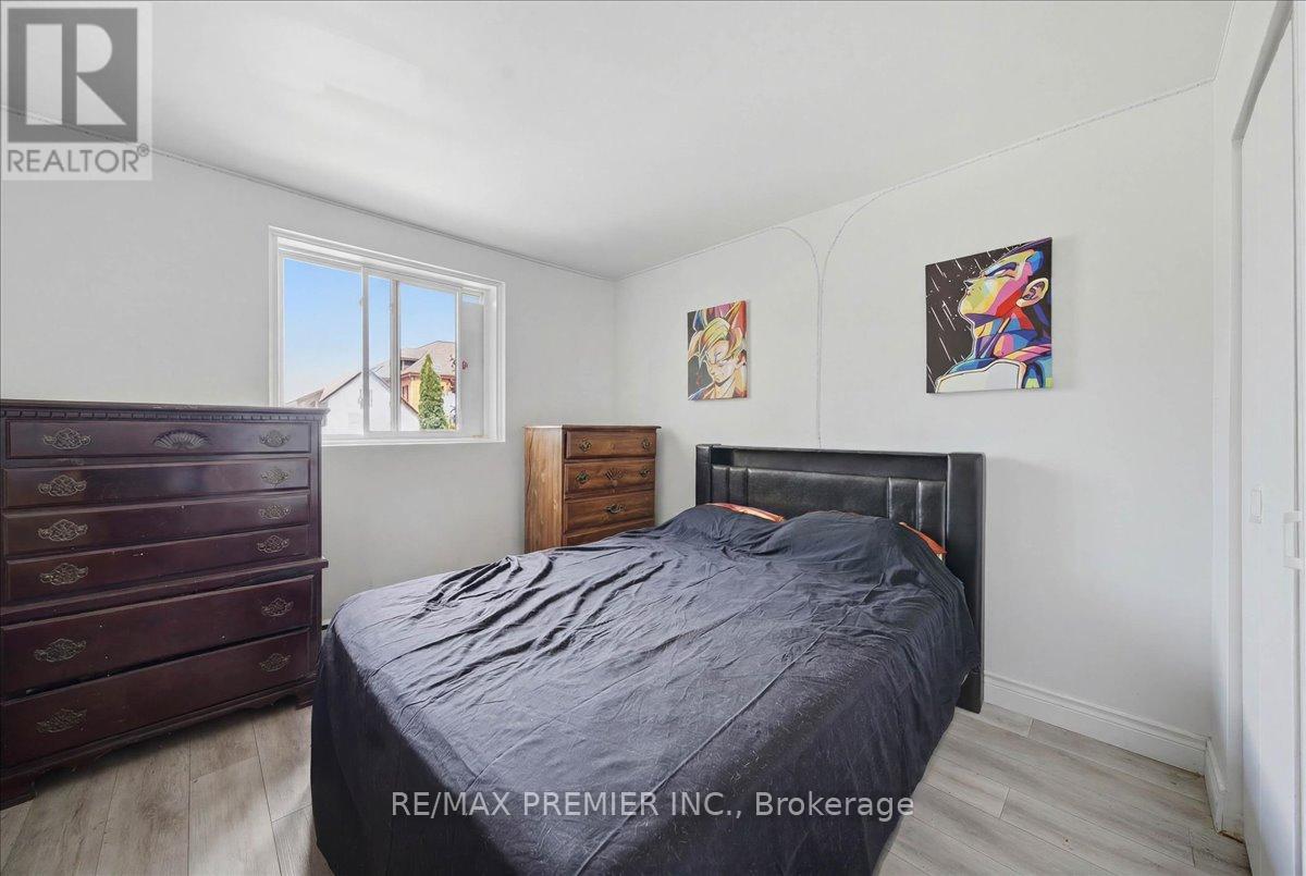 214 Wentworth Street S Property Photo 20