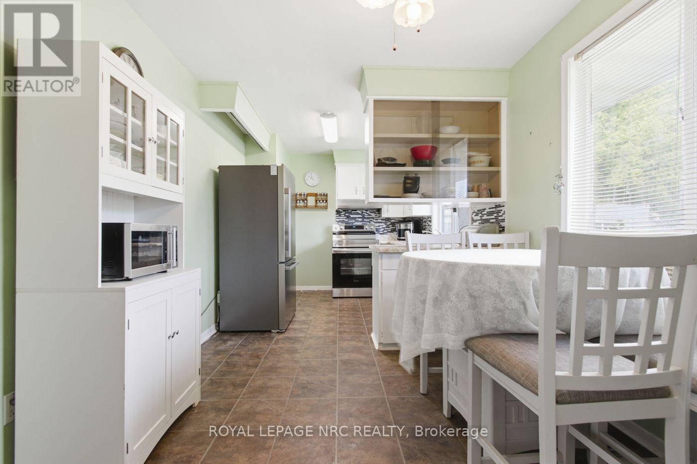 4381 Jackson Street Property Photo 6