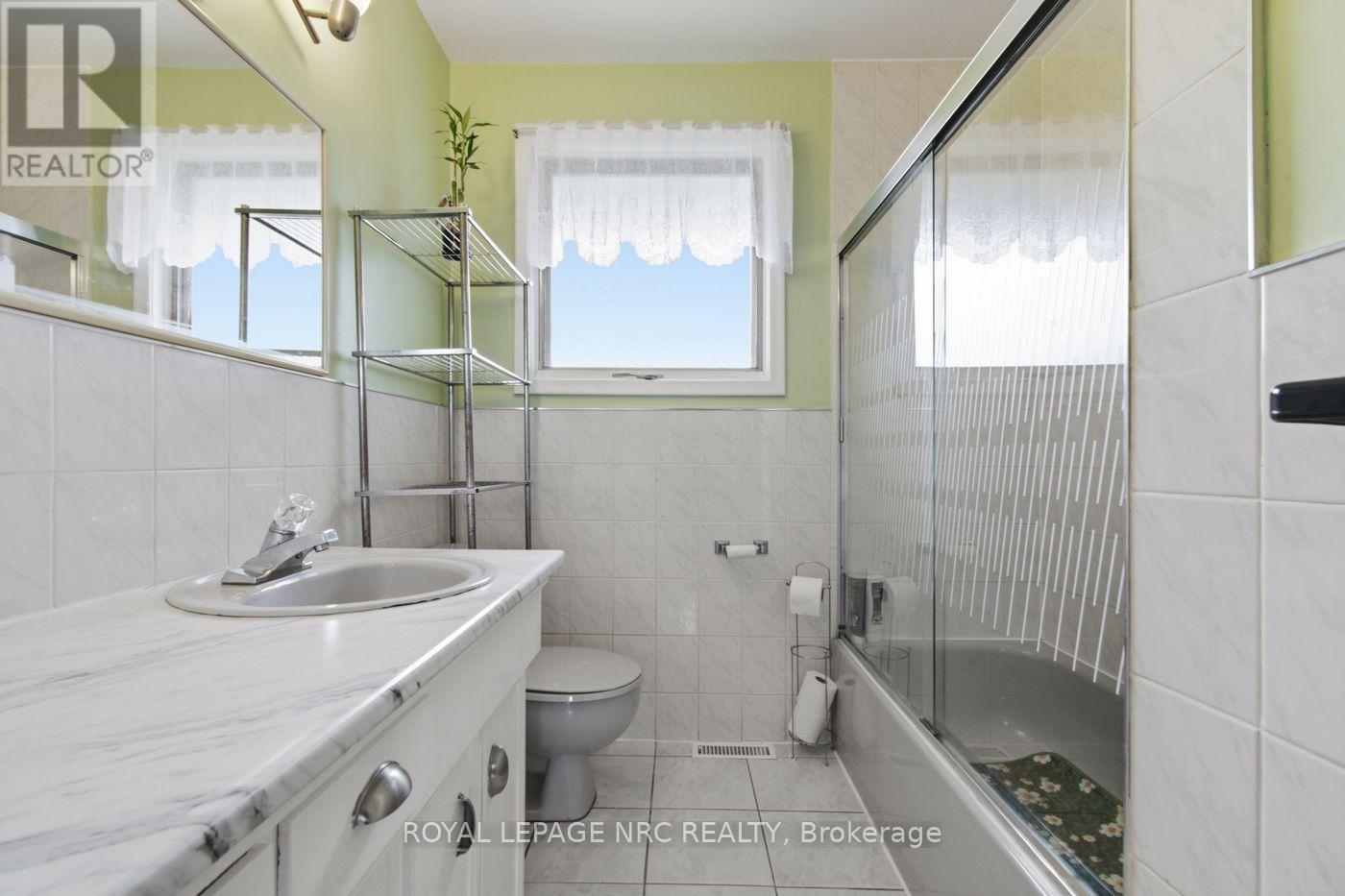 4381 Jackson Street Property Photo 10