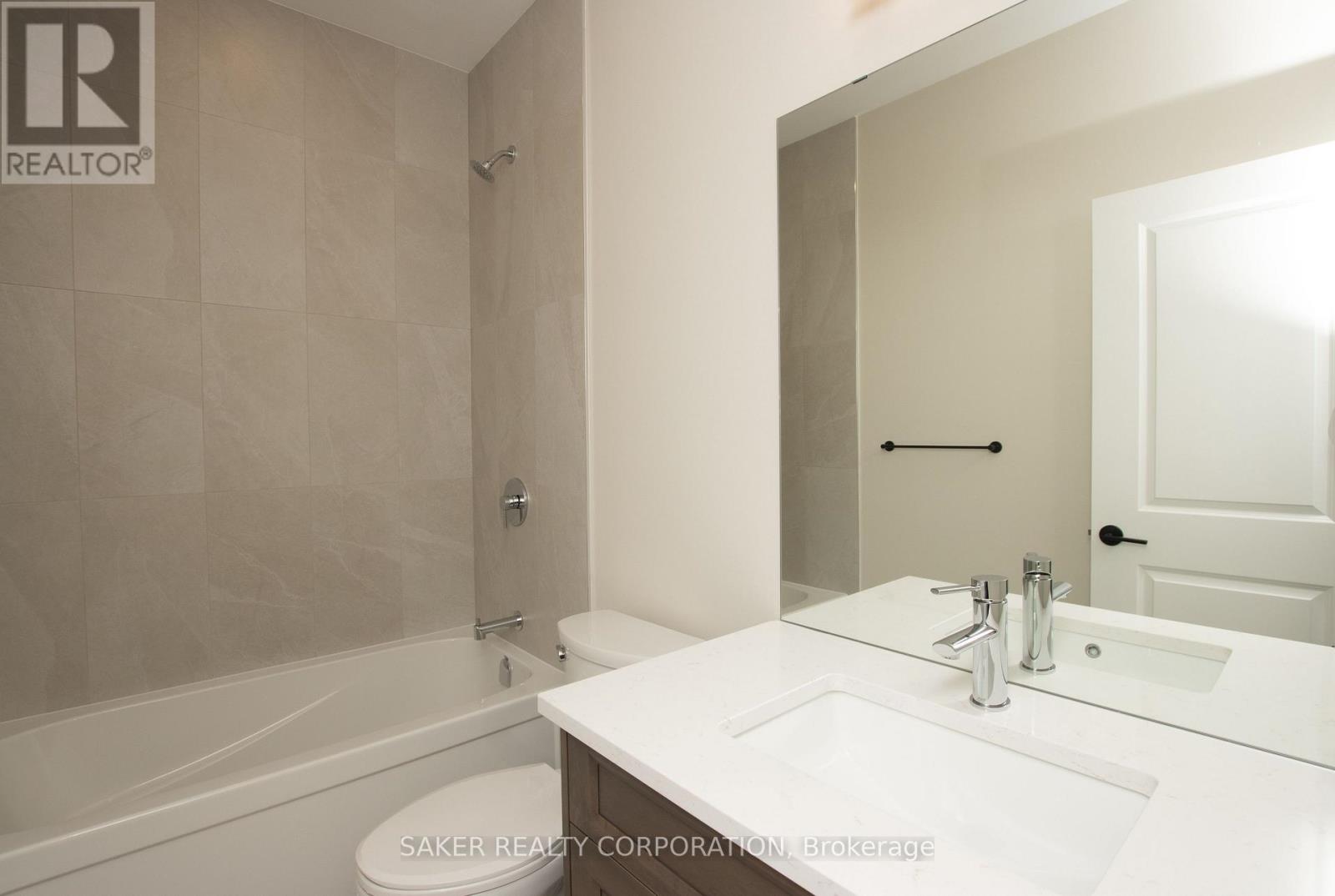 547 Regent Street Property Photo 14