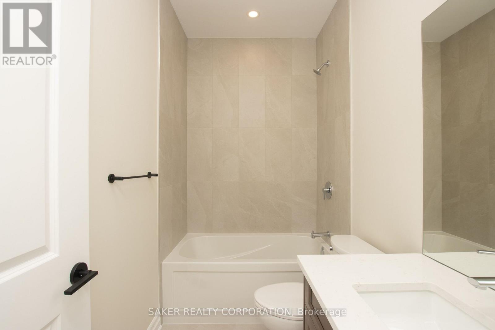 547 Regent Street Property Photo 15
