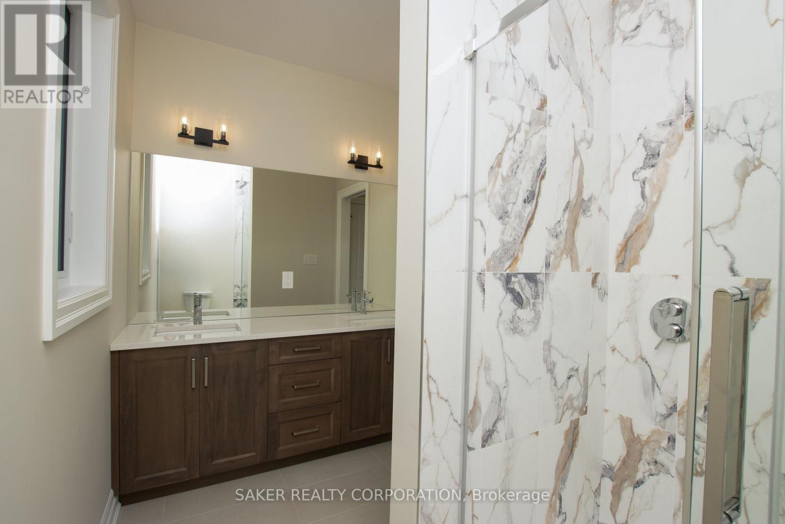 547 Regent Street Property Photo 26