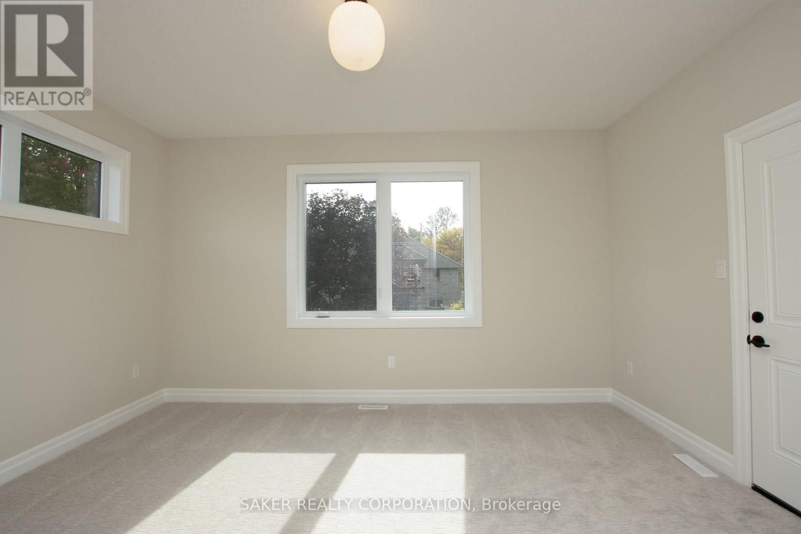 547 Regent Street Property Photo 28