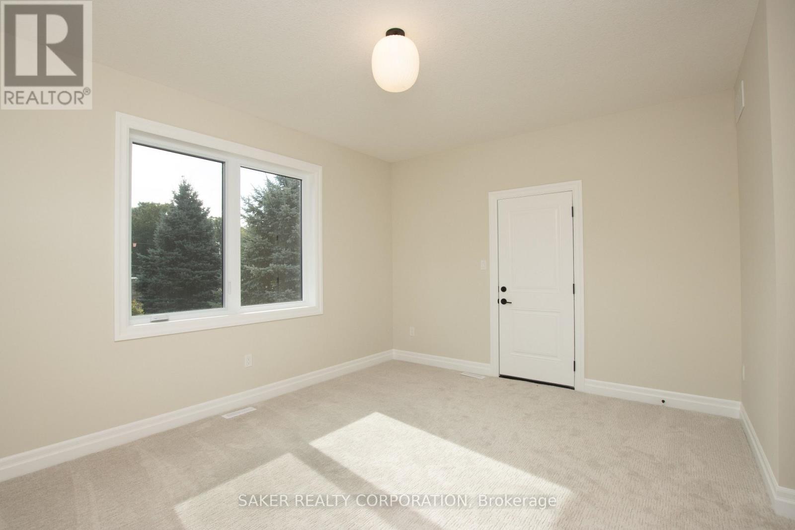 547 Regent Street Property Photo 29